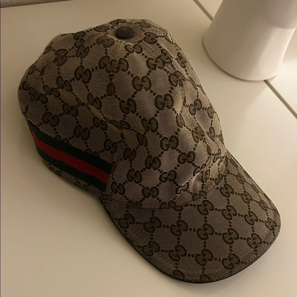 Authentic Gucci Canvas Beige GG Monogram Hat